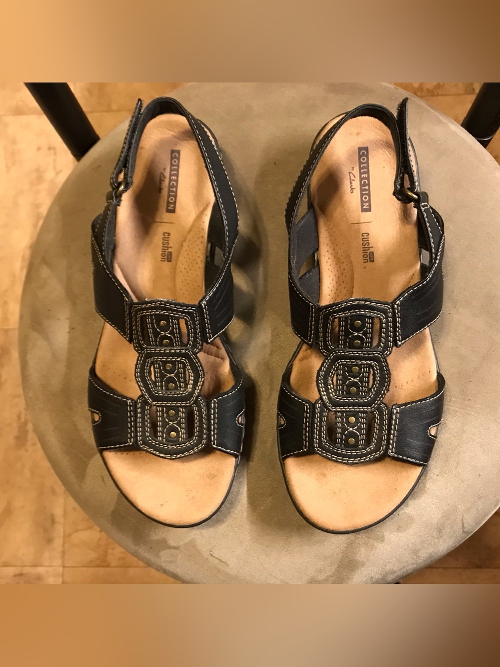 Clarks soft cushion, black, size 8. Slight signs of wear but in good condition